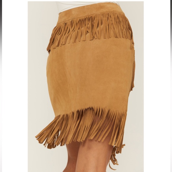 Fringe-tastic Double D Ranchwear Real Suede Fringe Skirt - Picture 6 of 14
